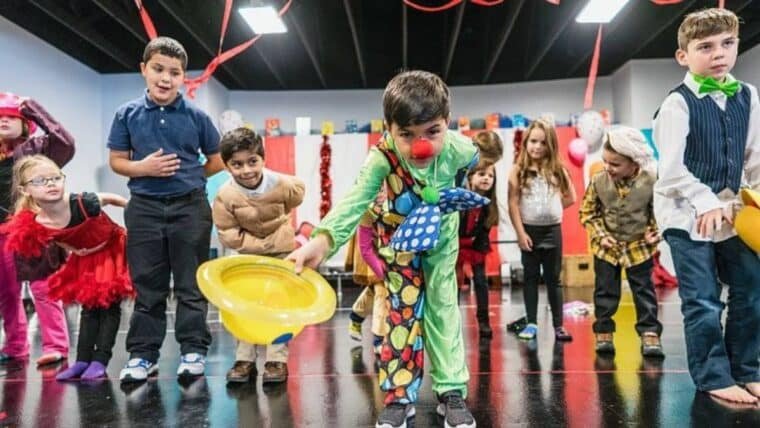 Cómo ayudar a un niño a superar la timidez